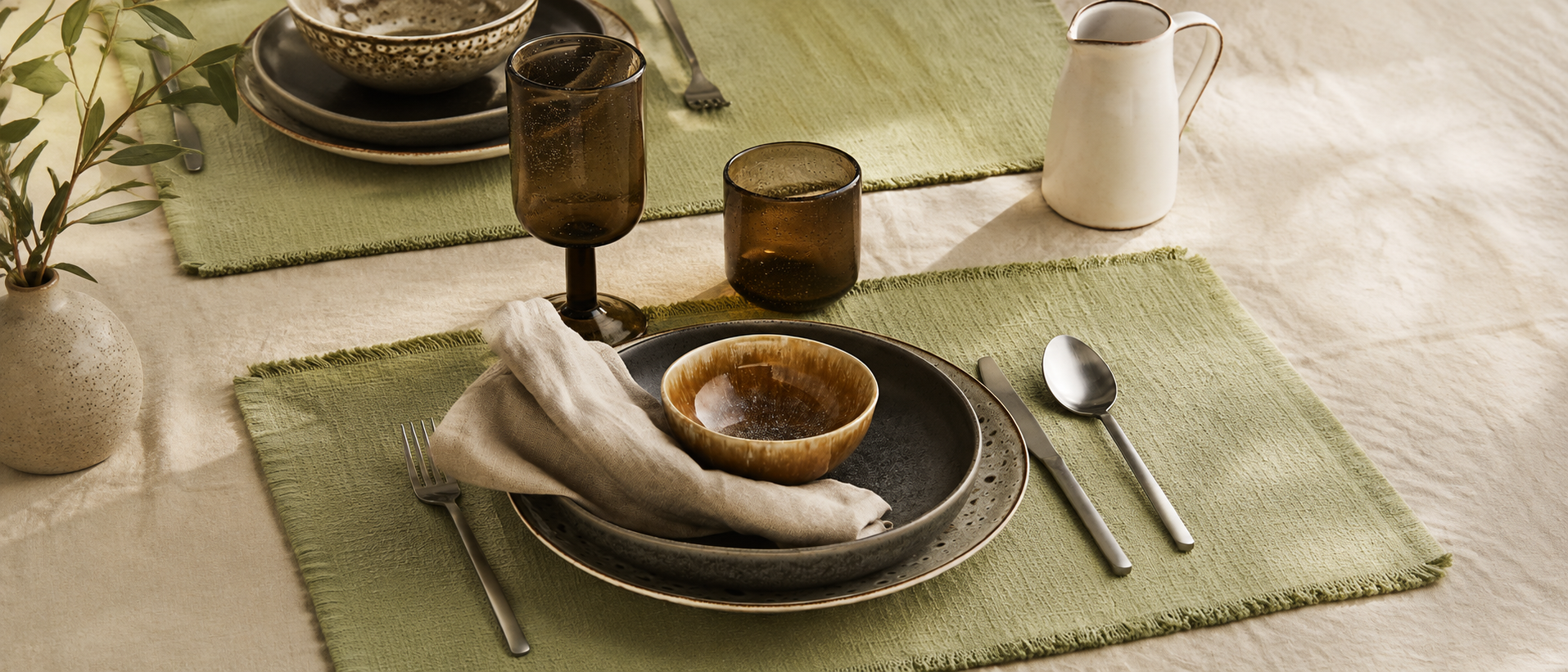 Tableware styled in a relaxed everyday setting